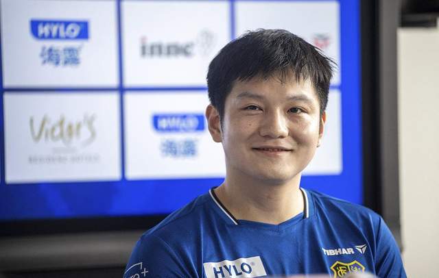 拉菲尼亚从 拉菲尼亚从